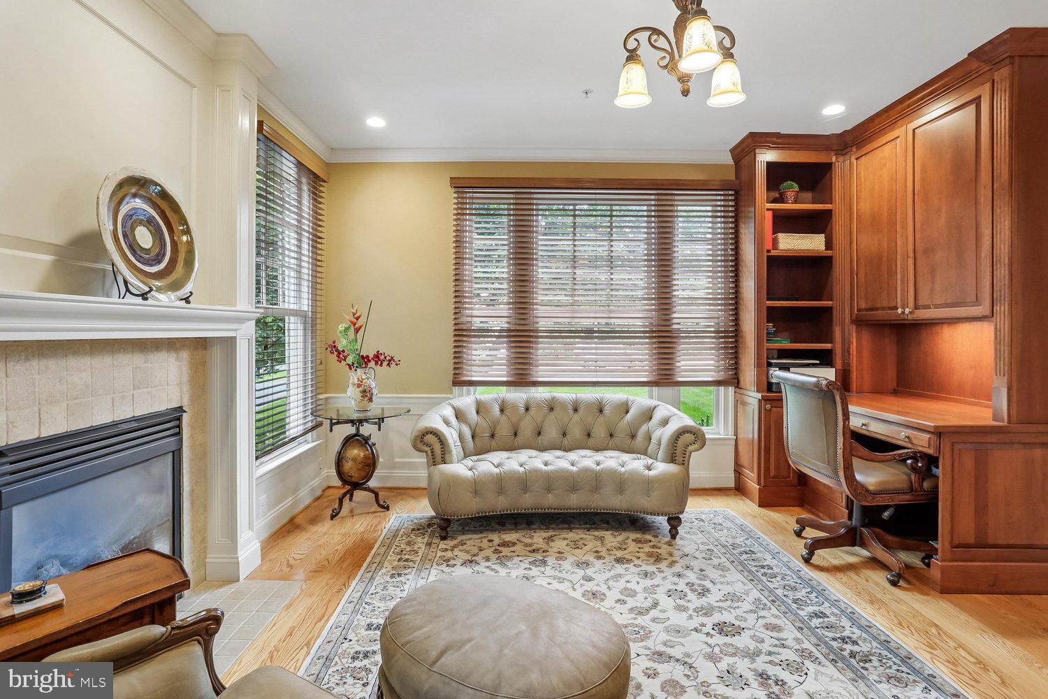 11736 Gainsborough Road Potomac, MD 20854 - Photo 23 of 100 Office/Living Room/Library/Gas Fireplace