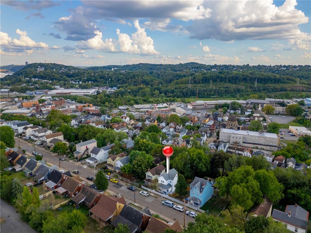 841 Railroad Street McKees Rocks, PA 15136 - Photo 42 of 44 an aerial view of multiple house