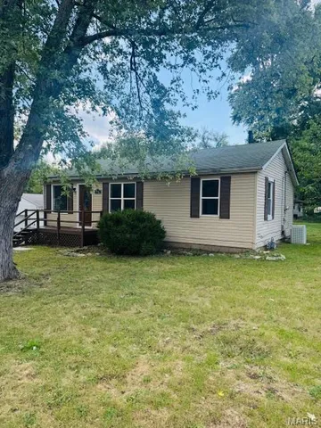 $131,999 | 512 Belvedere Drive, Belleville, IL 62223