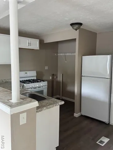 $131,999 | 512 Belvedere Drive, Belleville, IL 62223