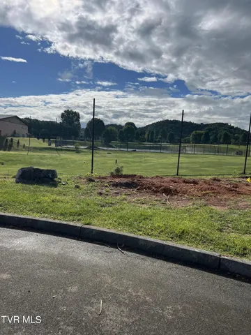 $65,000 | 362 Monroe Drive, Unit 11B, Bristol, TN 37620