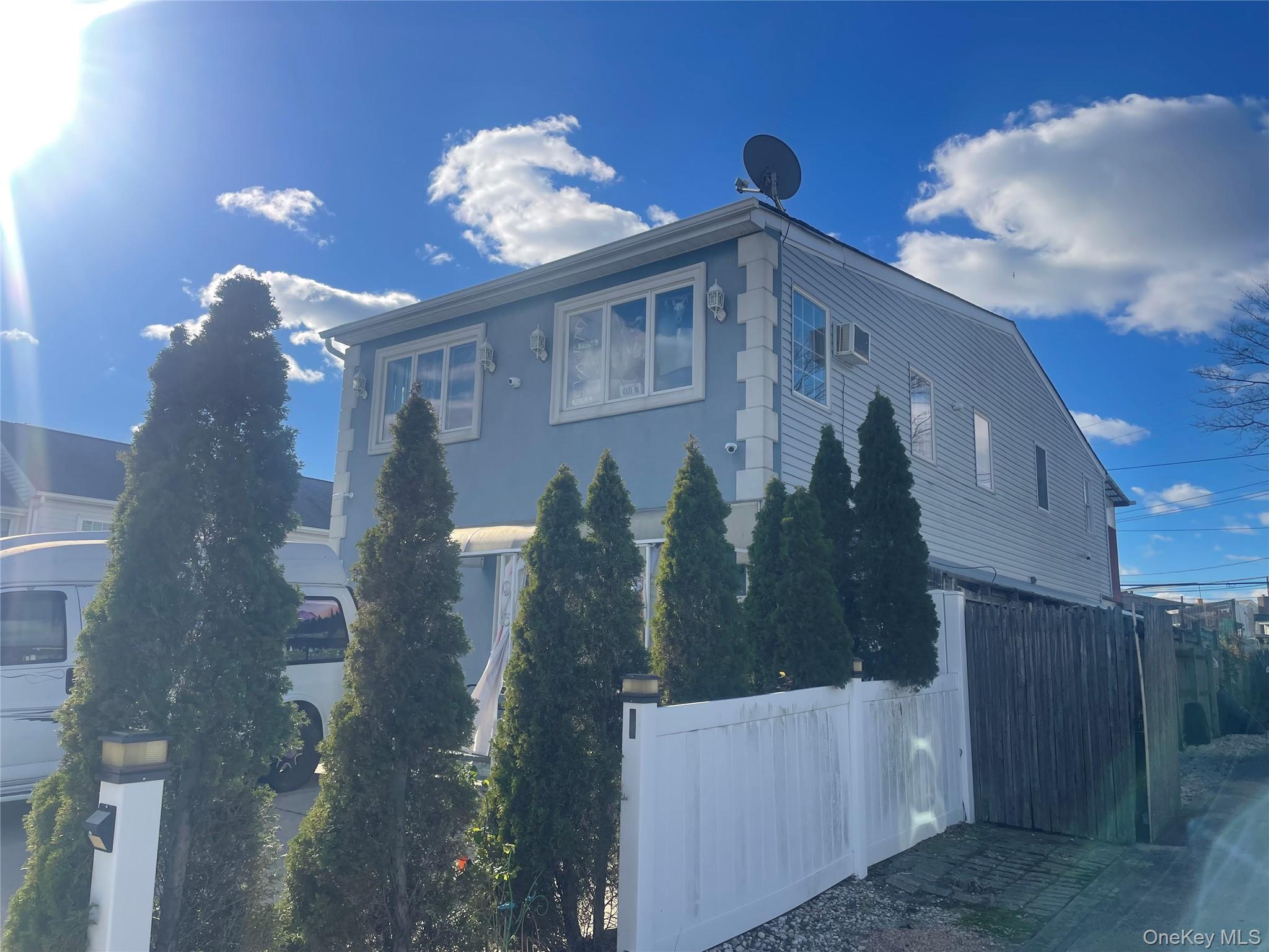 104 Ostend Road Island Park, NY 11558 - Photo 3 of 42 a view of a interior of house