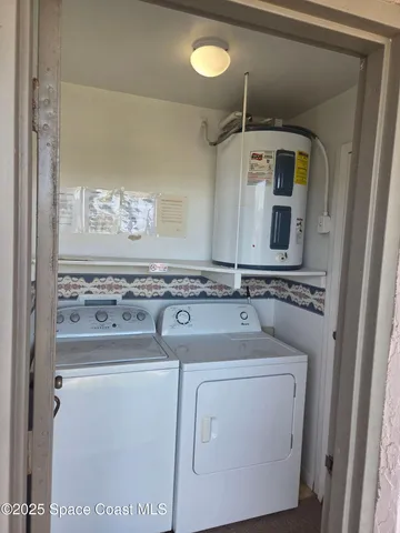 a view of a washer and dryer