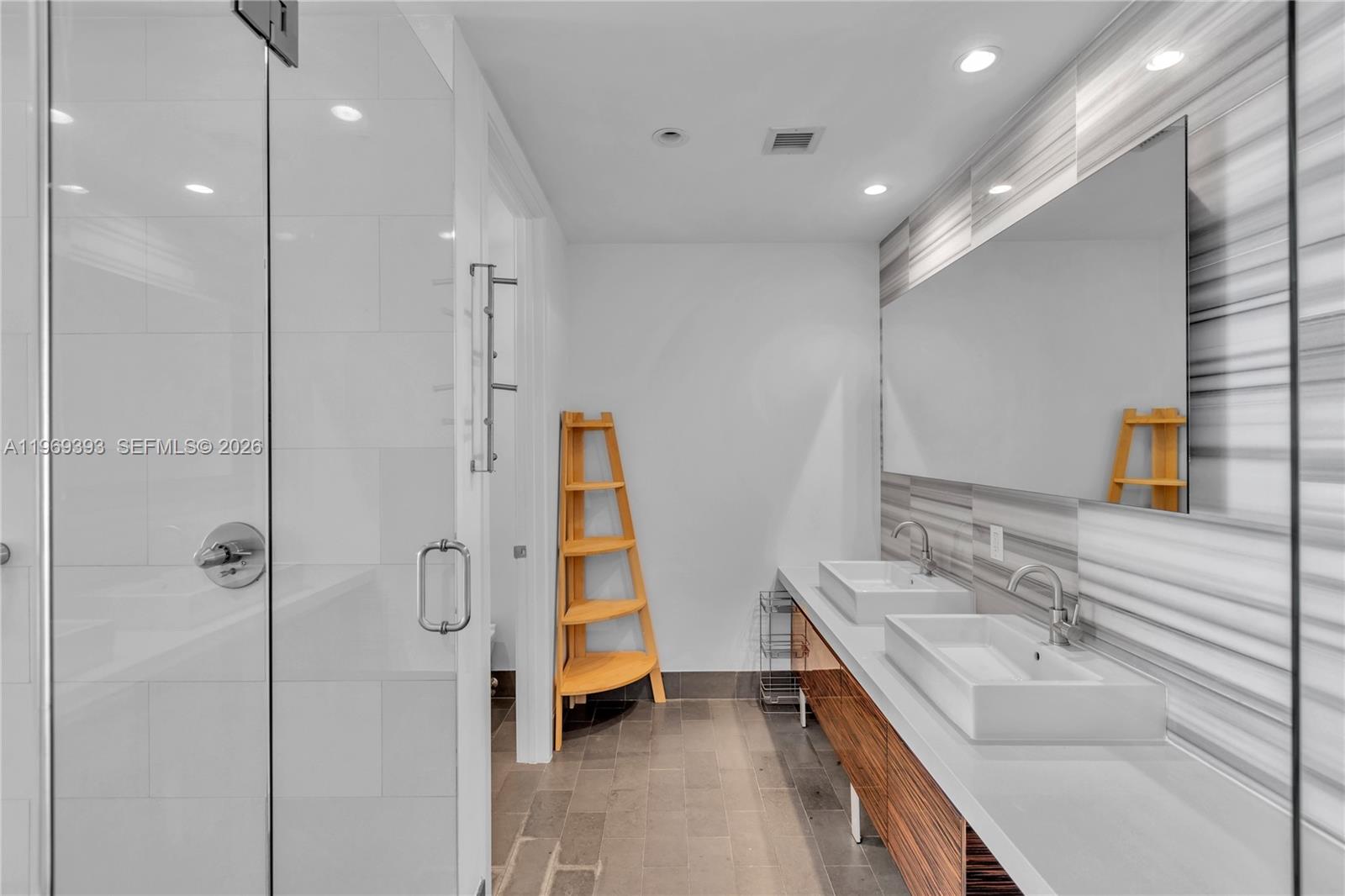 1100 Biscayne Boulevard, Unit 2706 Miami, FL 33132 - Photo 13 of 26