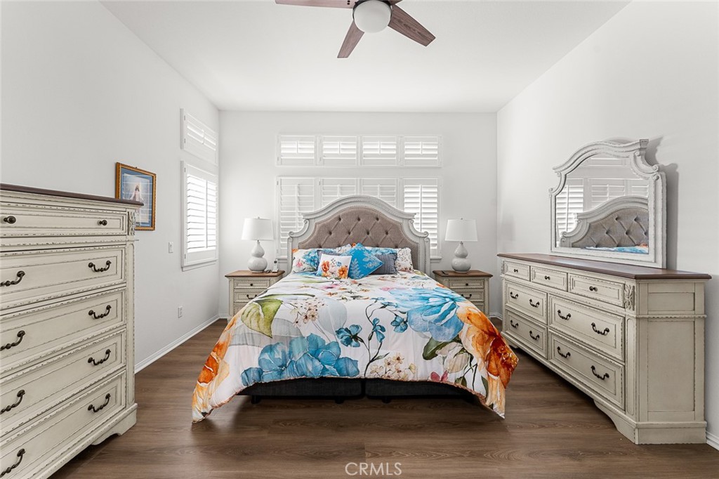 2061 Pecan Tree Street Hemet, CA 92545 - Photo 13 of 23 a bedroom with a bed and a dresser