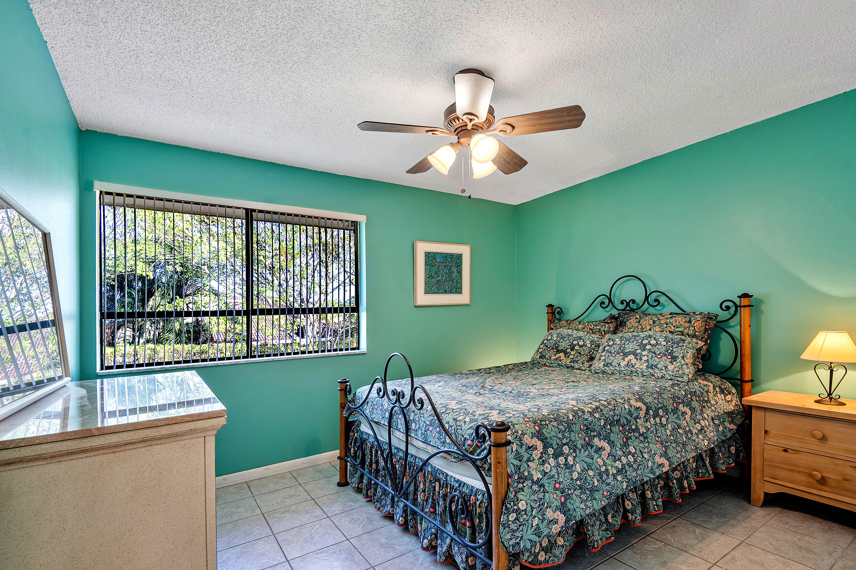 7200 Northwest 2nd Avenue, Unit 89 Boca Raton, FL 33487 - Photo 13 of 22 guest bedroom