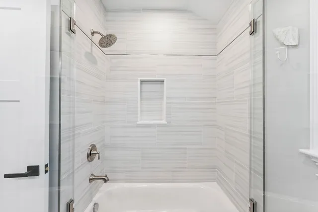 a bathroom with a bathtub