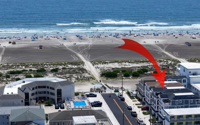 a view of parking area