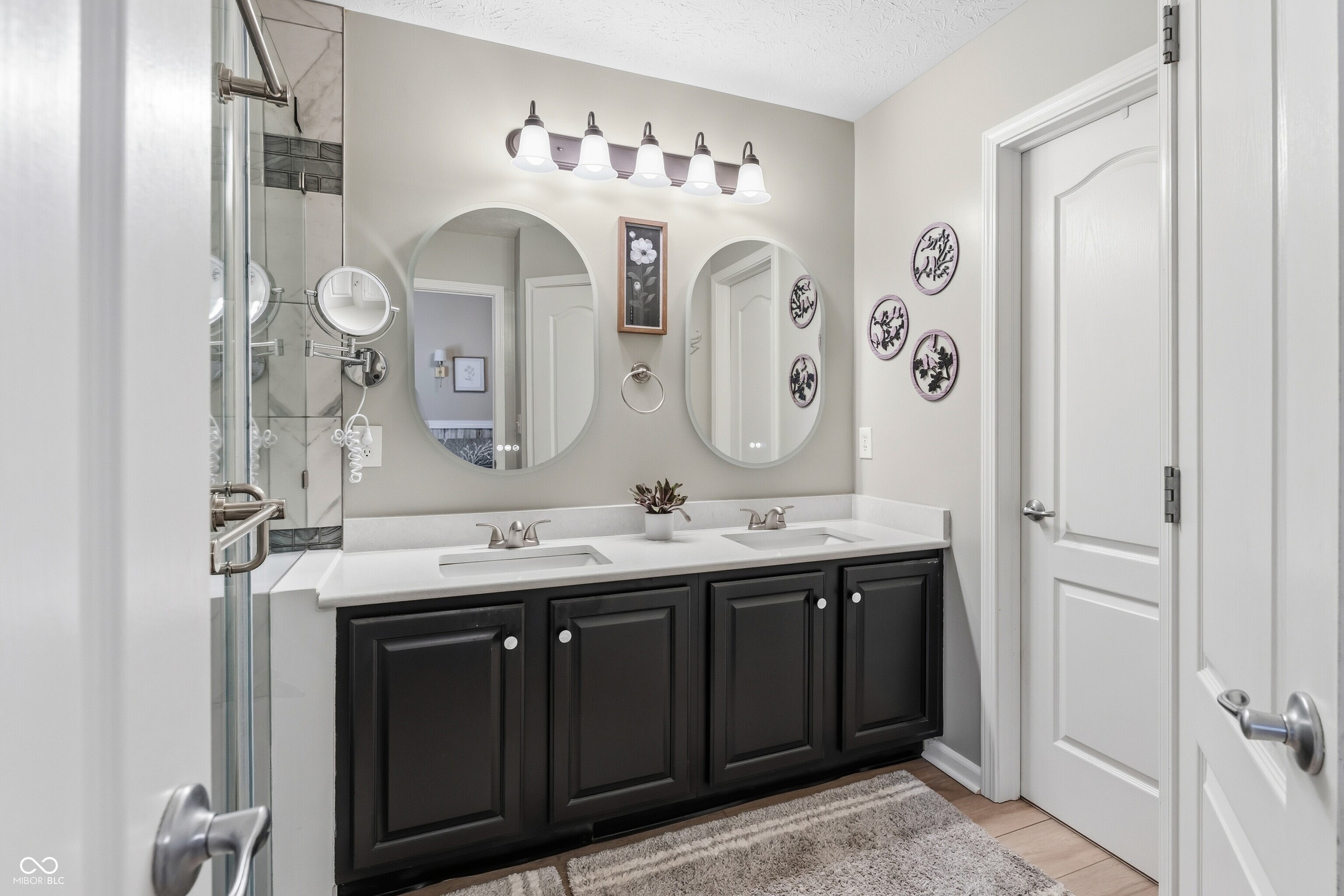 6075 Prairie Stream Way Columbus, IN 47203 - Photo 20 of 35