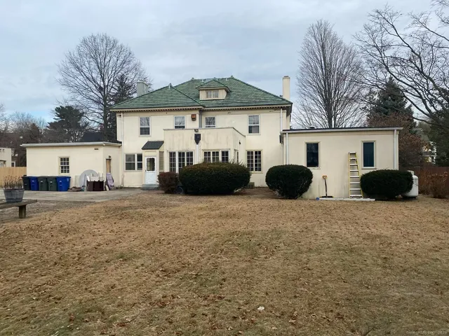 $6,500 | 155 Brooklawn Avenue, Bridgeport, CT 06604