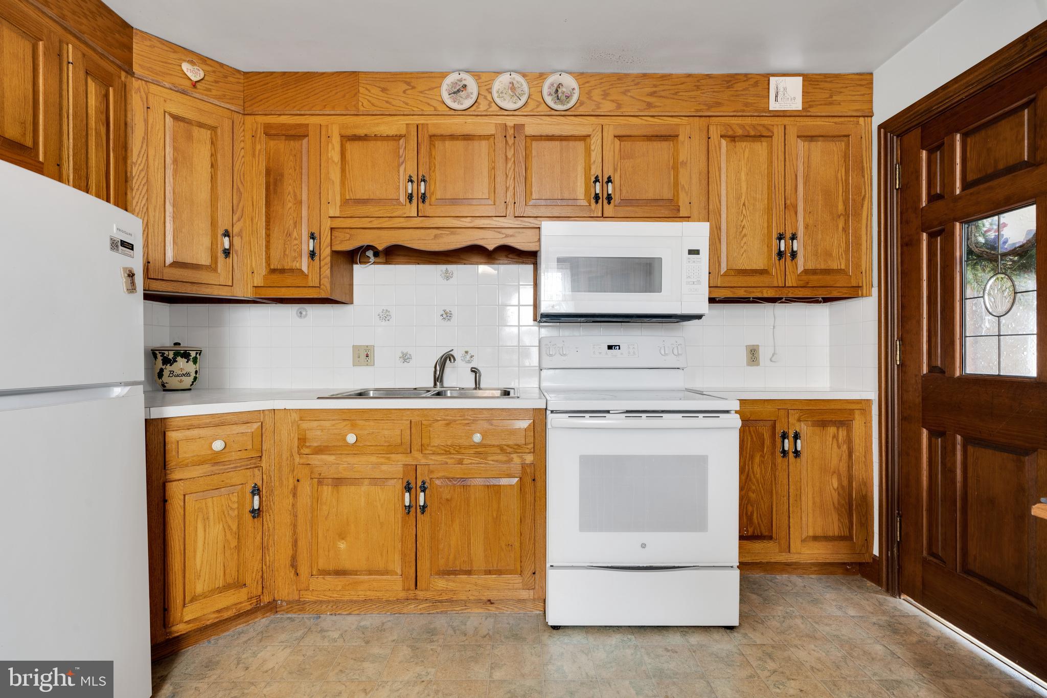 160 Old Tulpehocken Road Birdsboro, PA 19508 - Photo 8 of 21 Nice Kitchen
