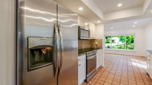 $6,000 | 3069 Northwest 27th Terrace, Boca Raton, FL 33434