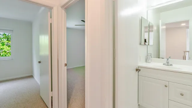 $6,000 | 3069 Northwest 27th Terrace, Boca Raton, FL 33434