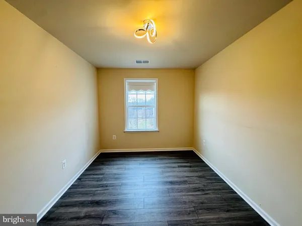 $2,900 | 3353 Broker Lane, Woodbridge, VA 22193