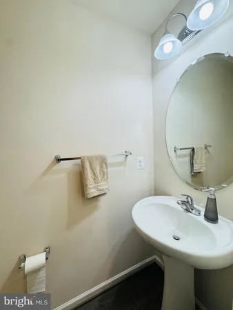 $2,900 | 3353 Broker Lane, Woodbridge, VA 22193