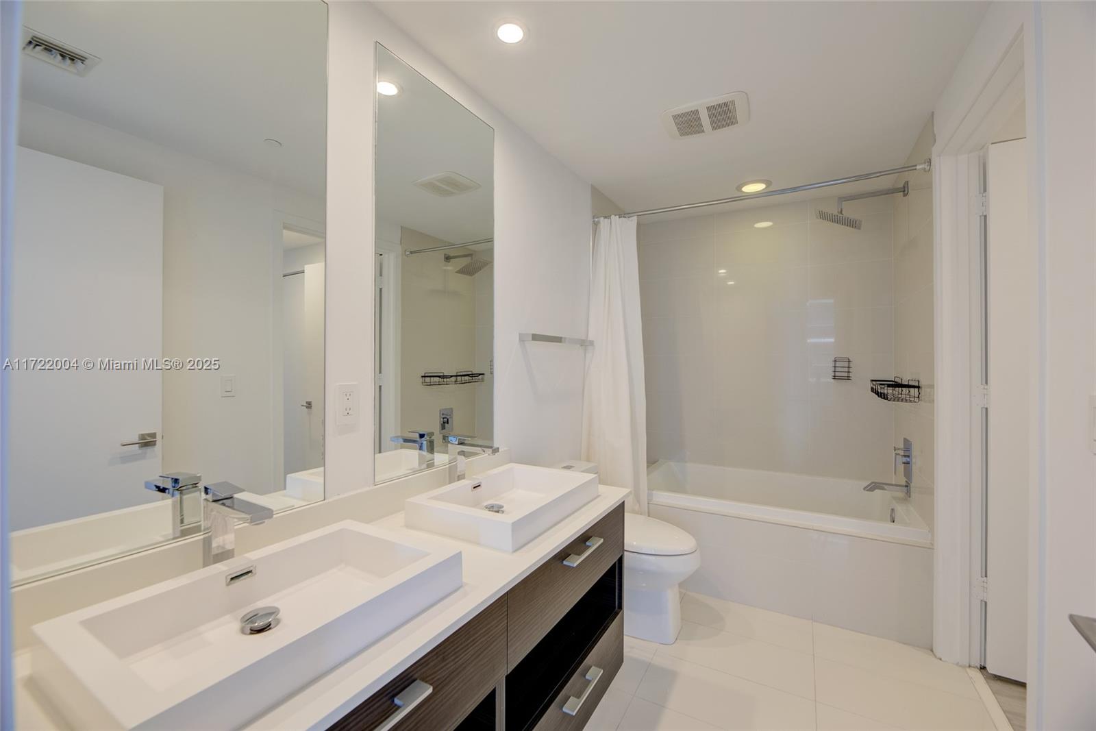 45 Southwest 9th Street, Unit 3507 Miami, FL 33130 - Photo 11 of 25