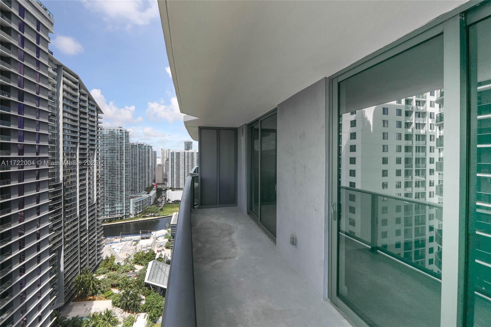 45 Southwest 9th Street, Unit 3507 Miami, FL 33130 - Photo 13 of 25