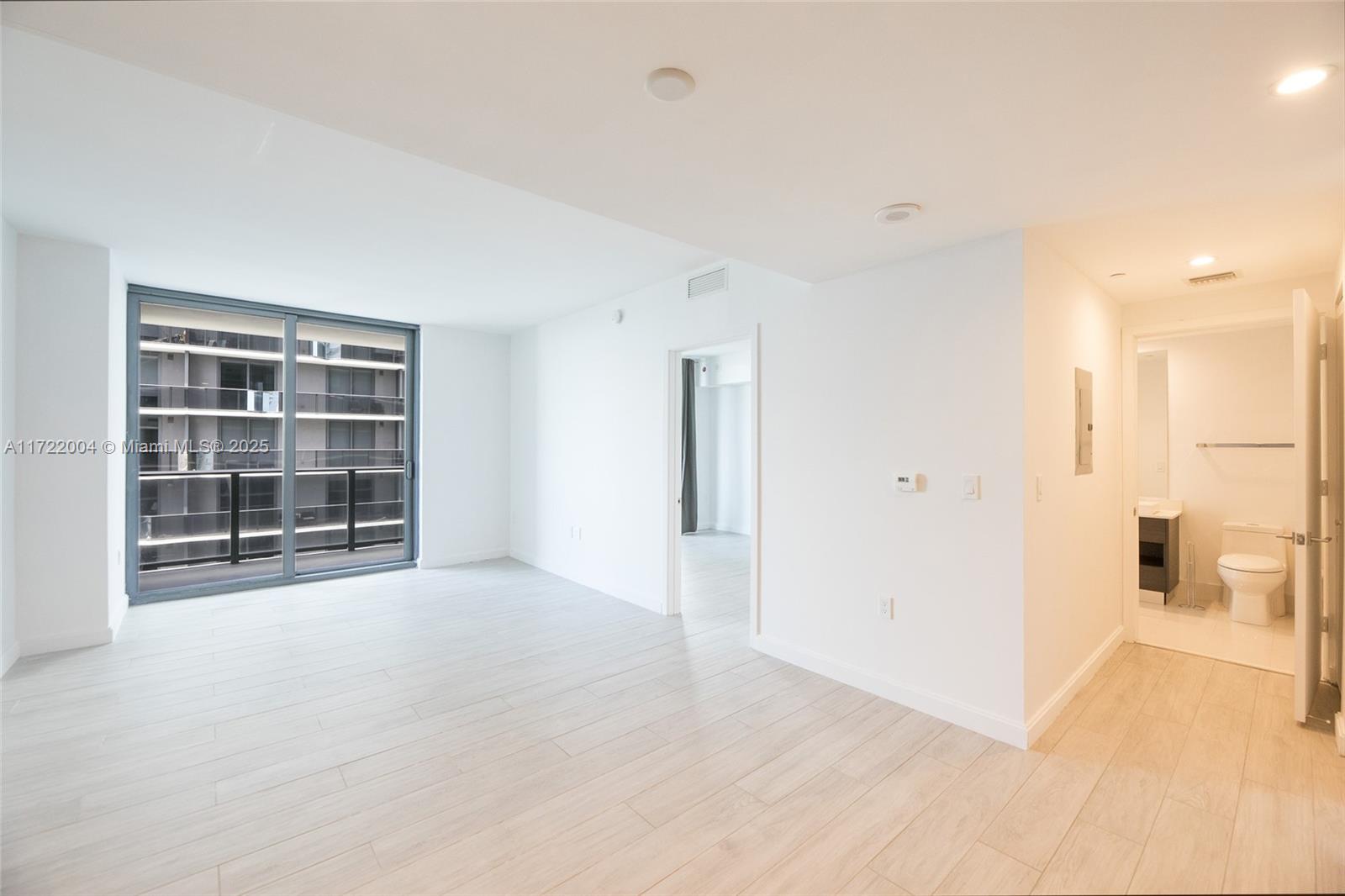 45 Southwest 9th Street, Unit 3507 Miami, FL 33130 - Photo 2 of 25