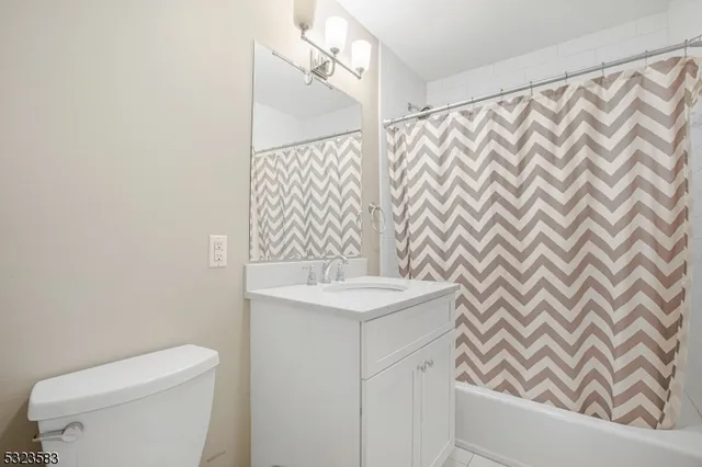 $3,899 | 6 Cross Meadows, Fair Lawn, NJ 07410