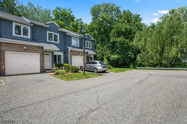 $3,899 | 6 Cross Meadows, Fair Lawn, NJ 07410