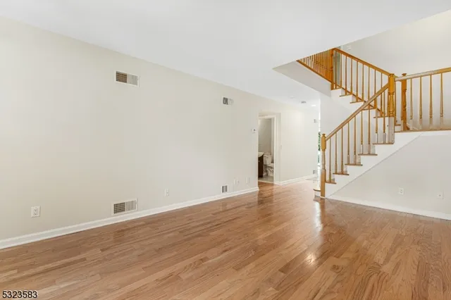 $3,899 | 6 Cross Meadows, Fair Lawn, NJ 07410