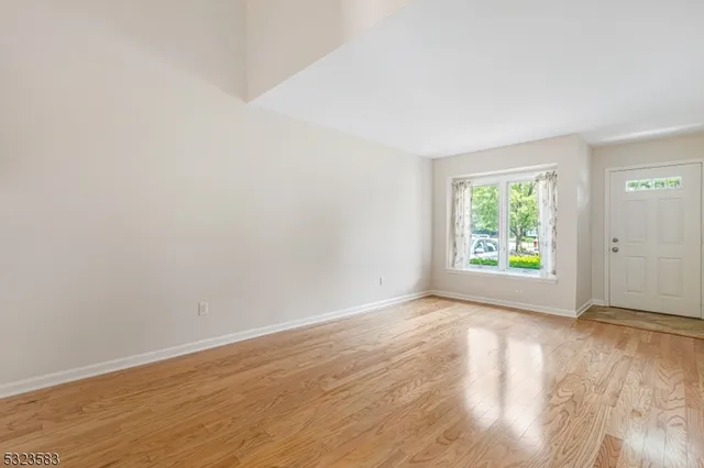 $3,899 | 6 Cross Meadows, Fair Lawn, NJ 07410