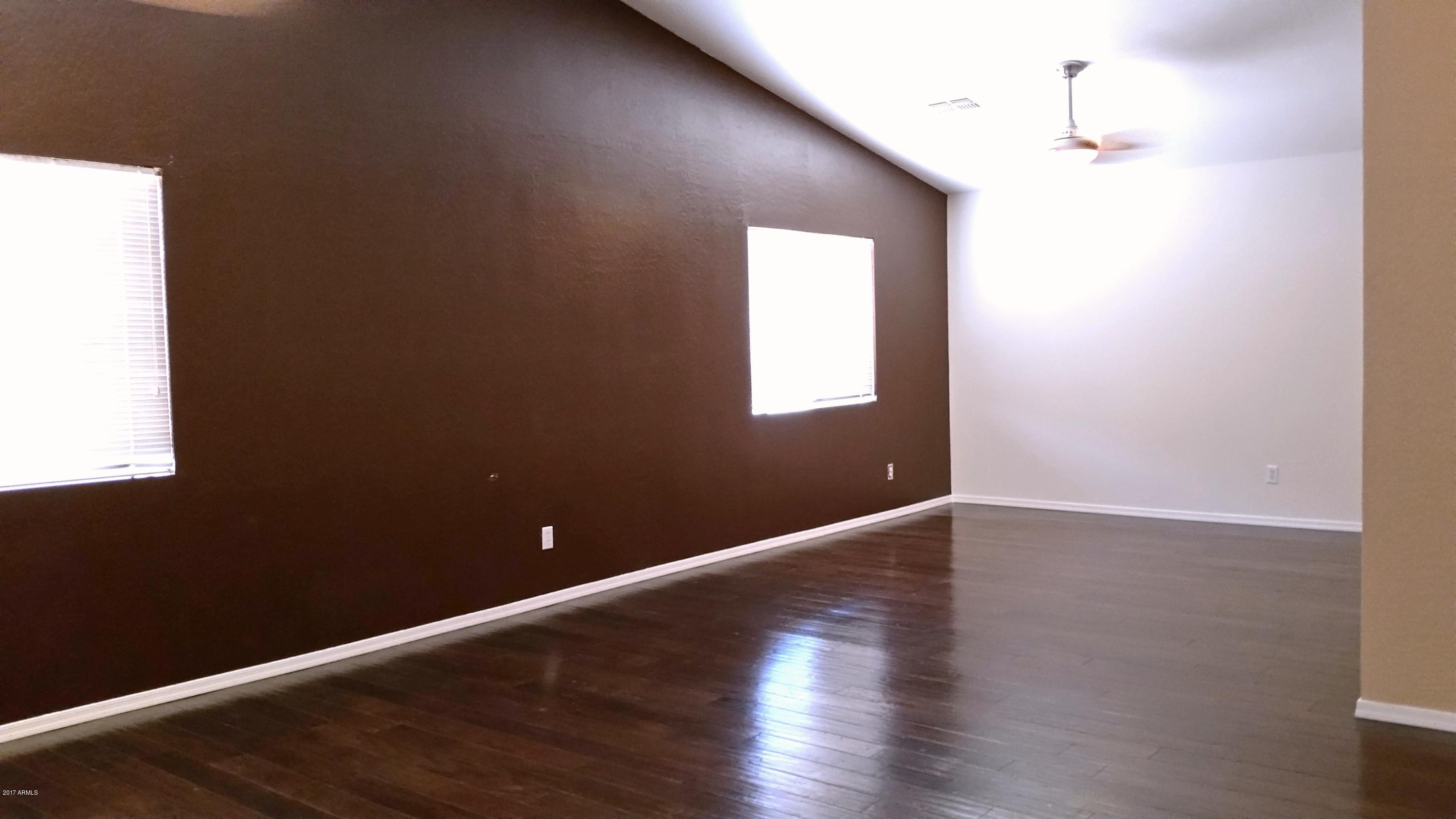 3139 West Pecan Road Phoenix, AZ 85041 - Photo 5 of 19 1loft