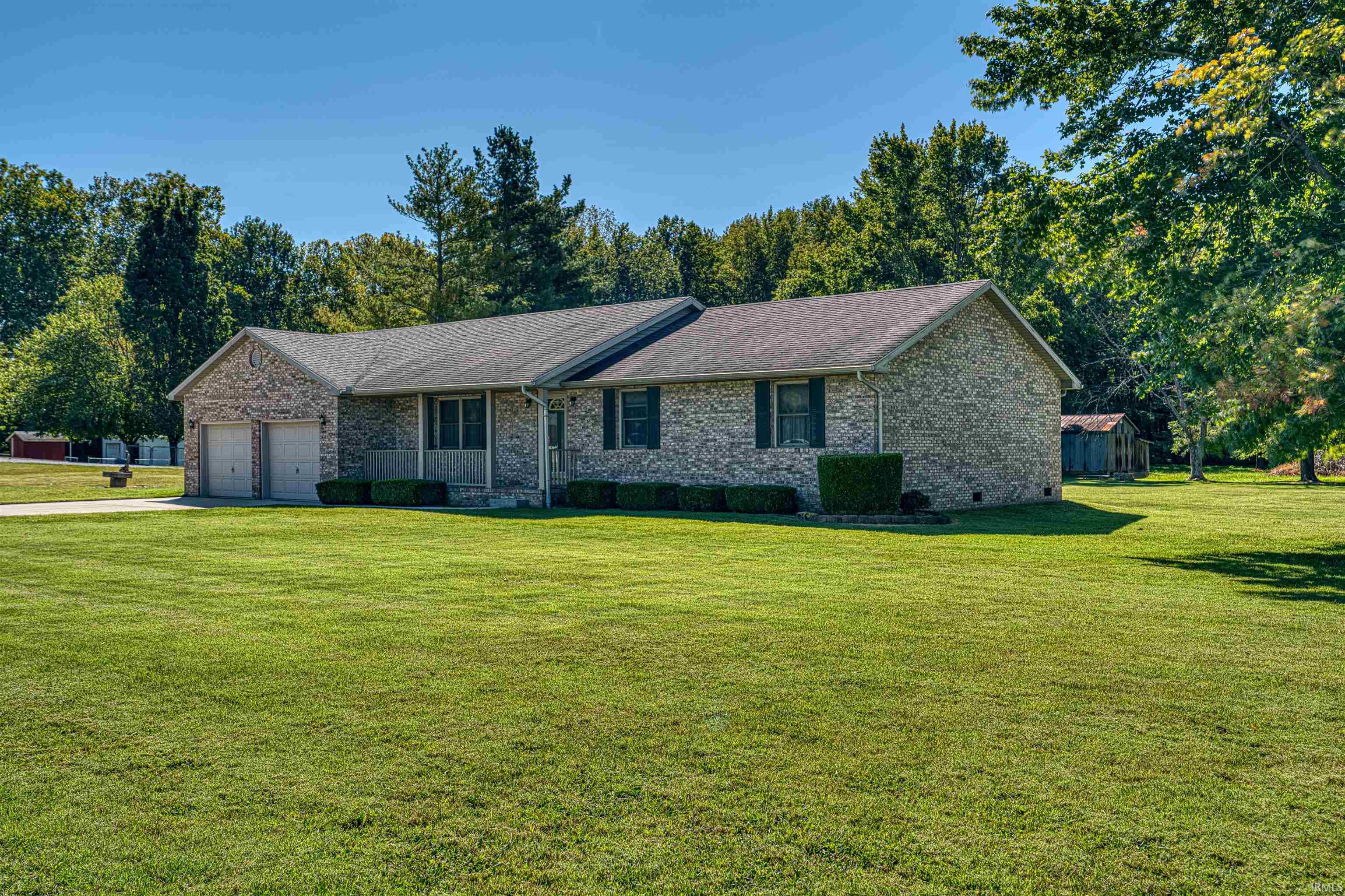1255 West Maple Grove Road Boonville, IN 47601 - Photo 3 of 32 Gallery Image 3