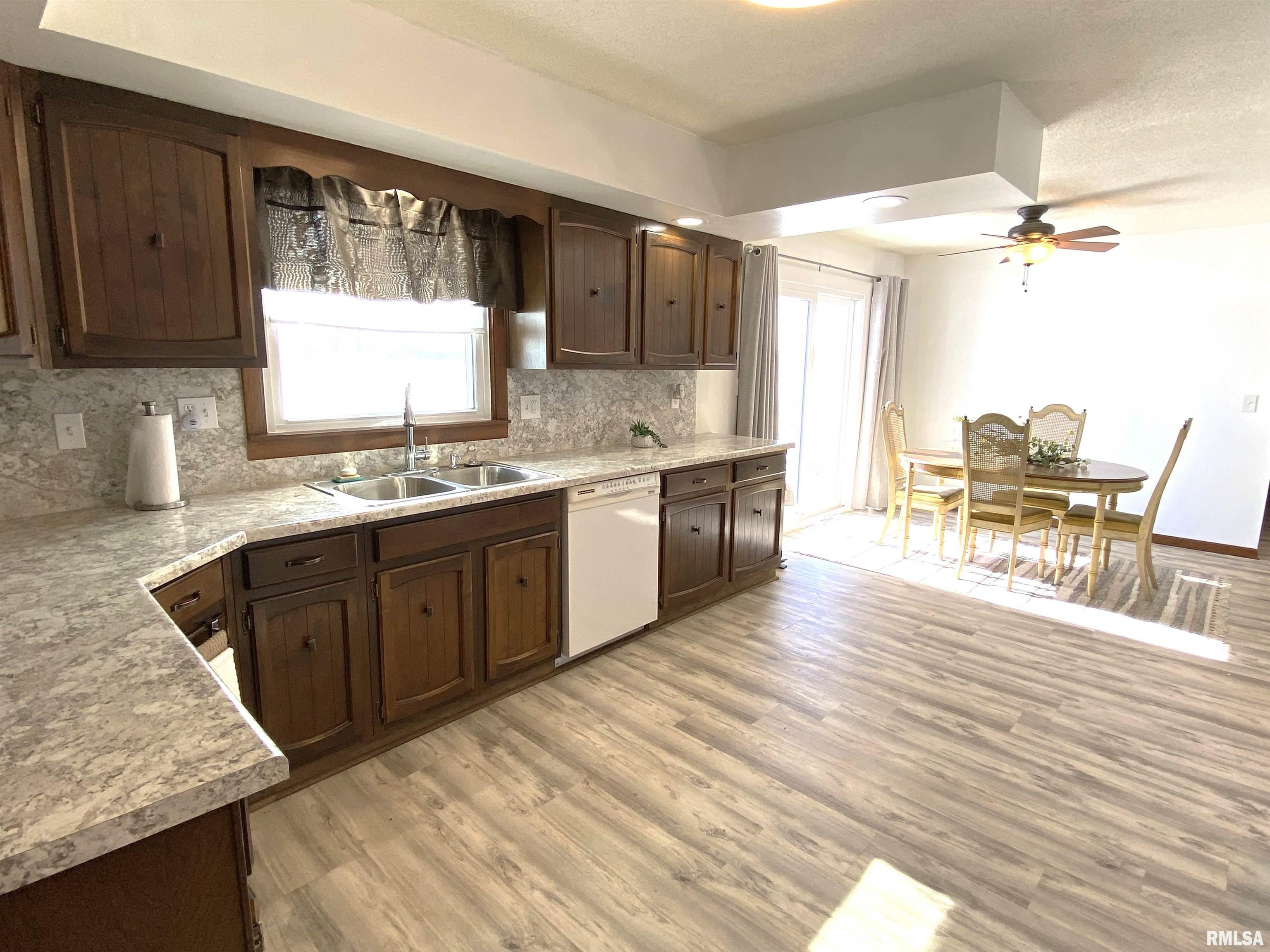 279 Athensville Road Roodhouse, IL 62082 - Photo 25 of 47