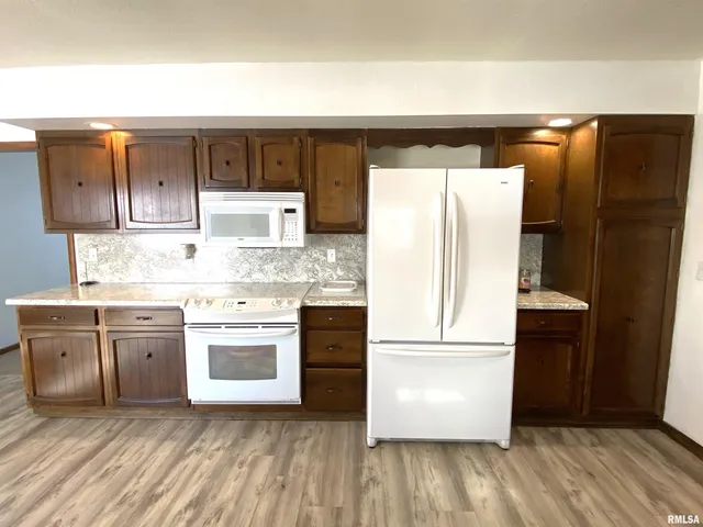 279 Athensville Road, Roodhouse, IL 62082