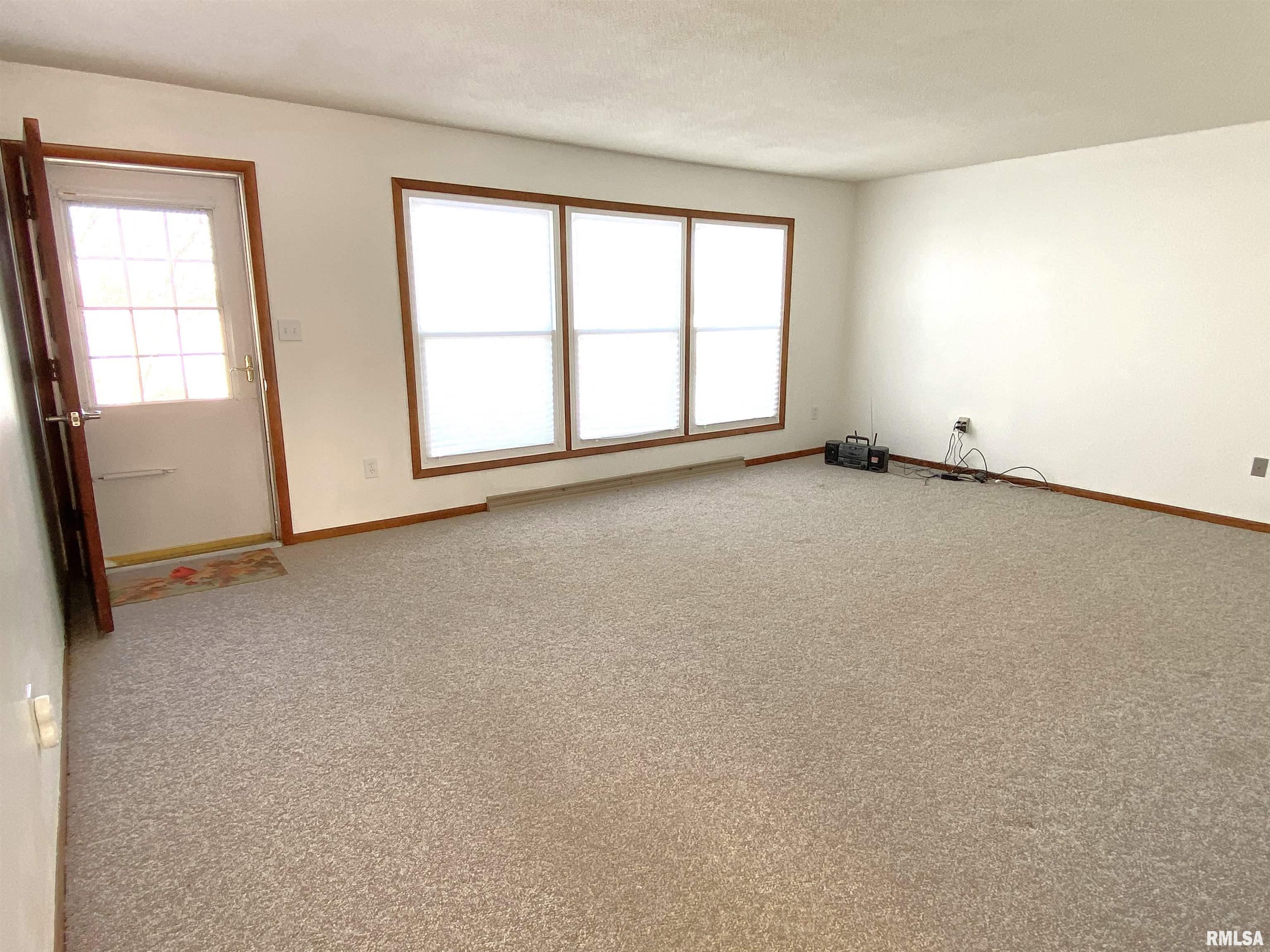 279 Athensville Road Roodhouse, IL 62082 - Photo 29 of 47