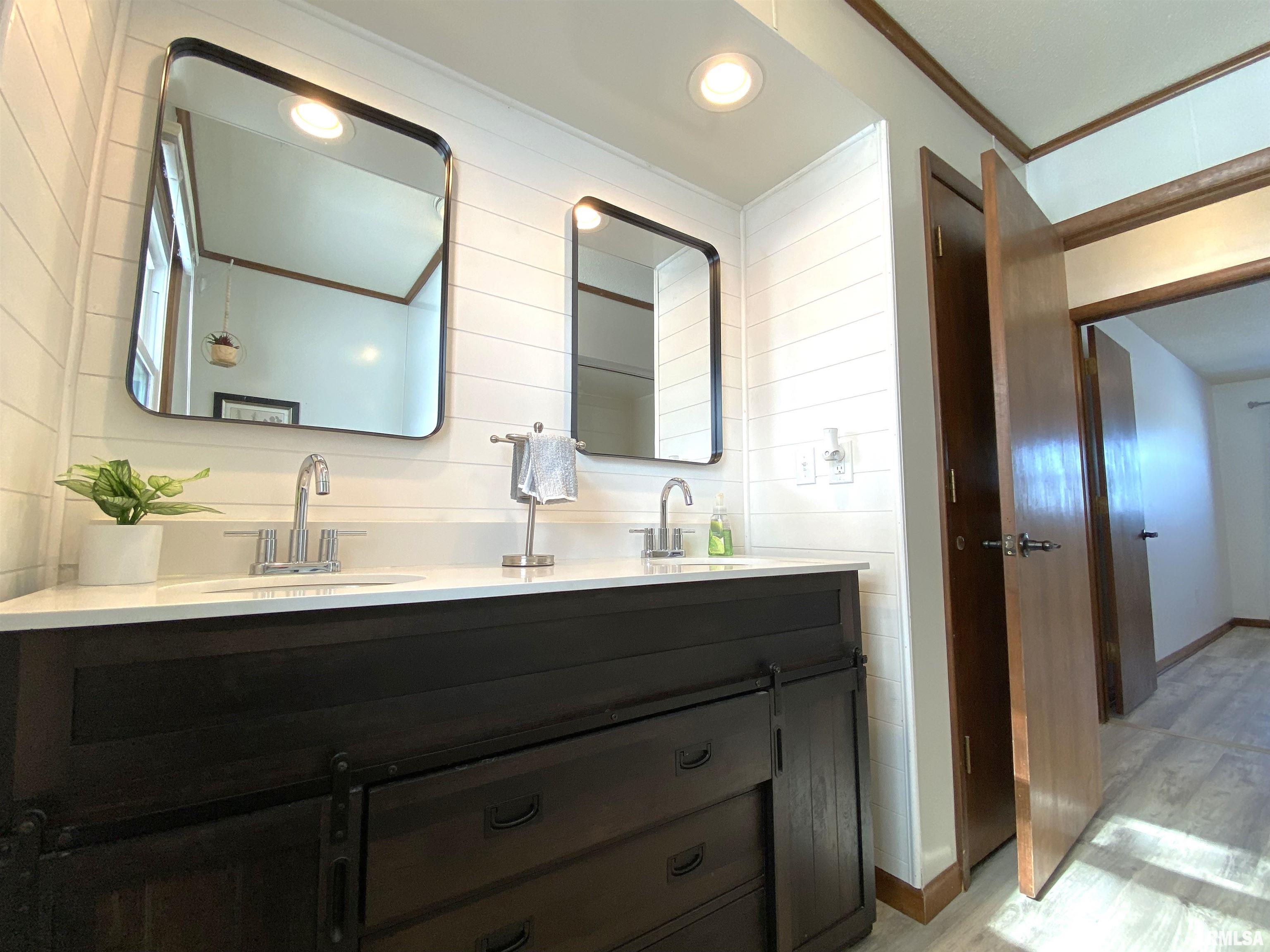 279 Athensville Road Roodhouse, IL 62082 - Photo 31 of 47