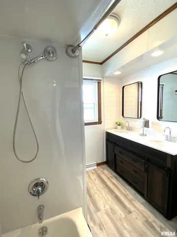 279 Athensville Road, Roodhouse, IL 62082