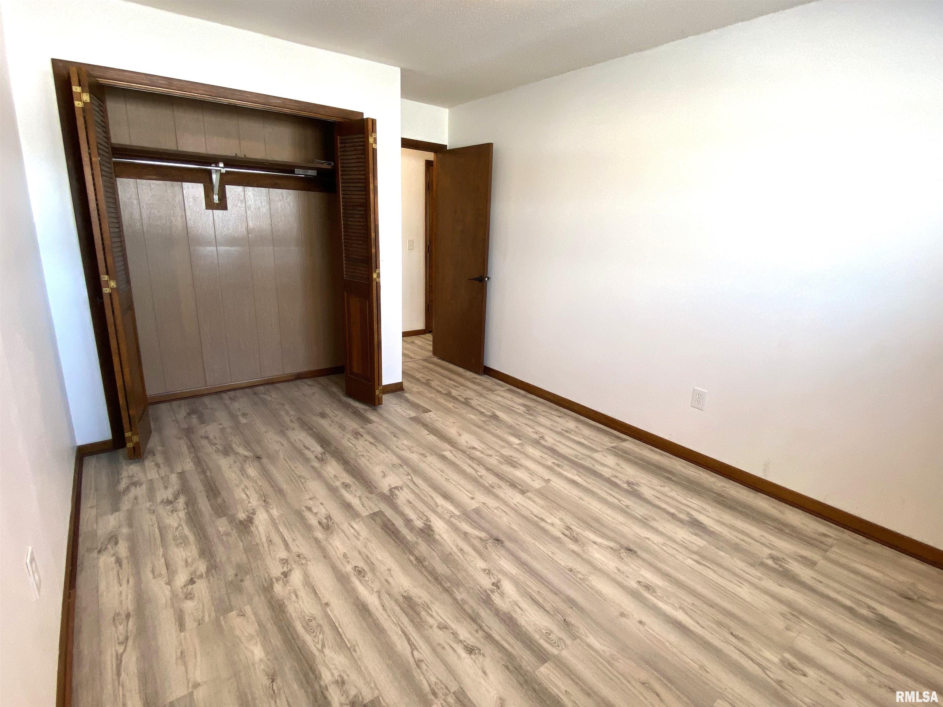 279 Athensville Road Roodhouse, IL 62082 - Photo 37 of 47