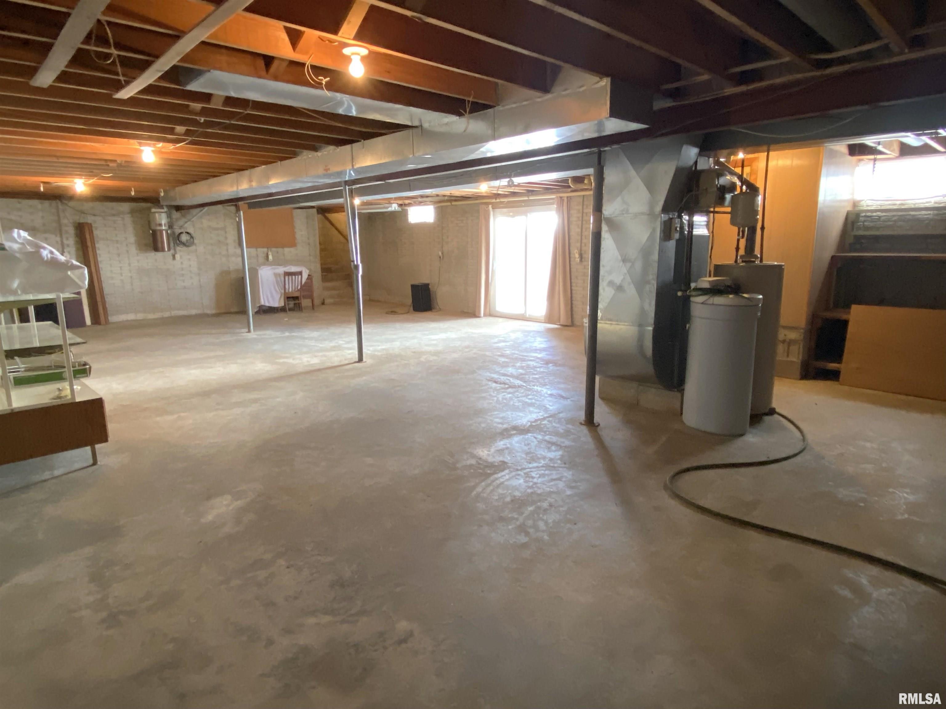 279 Athensville Road Roodhouse, IL 62082 - Photo 42 of 47