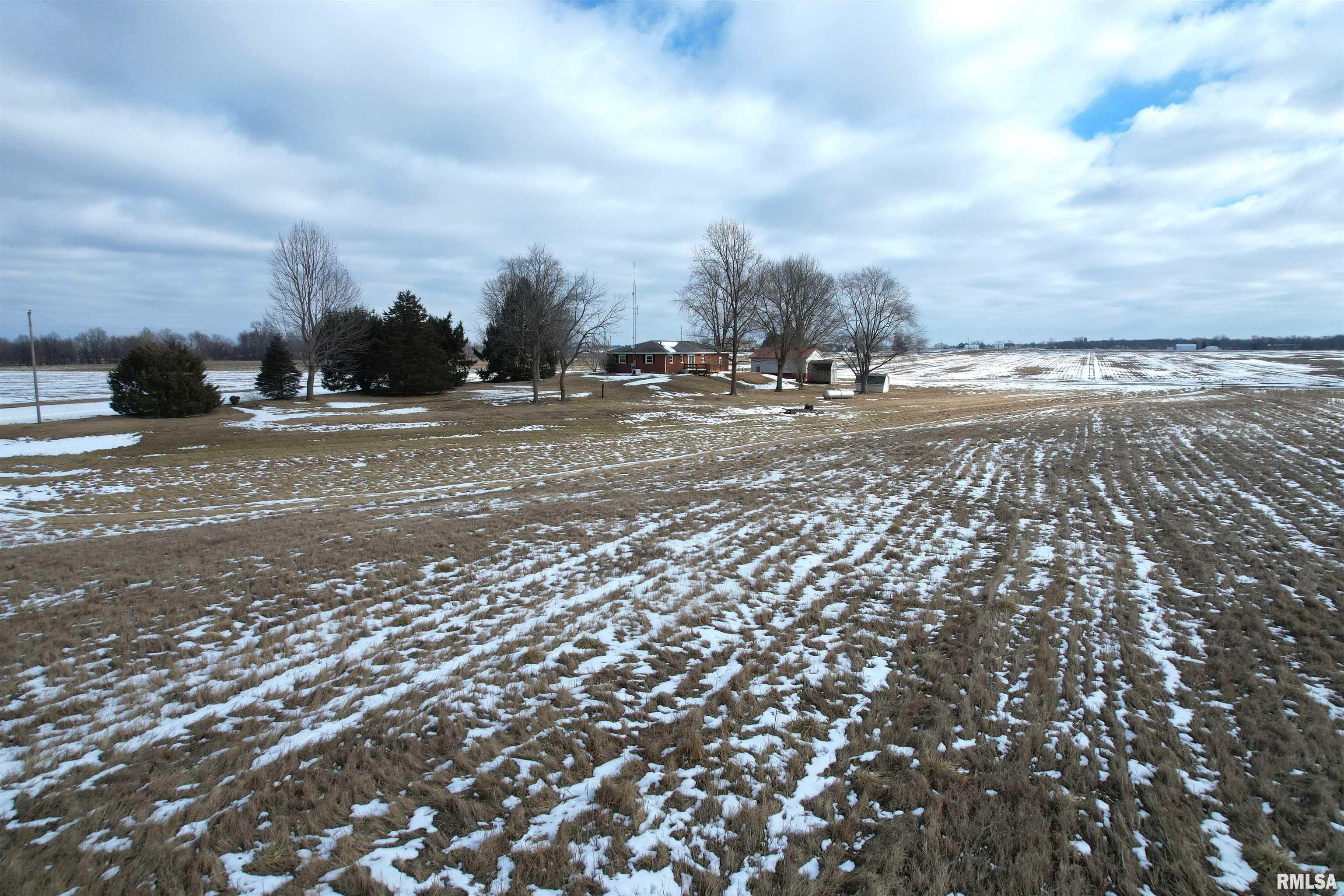 279 Athensville Road Roodhouse, IL 62082 - Photo 5 of 47