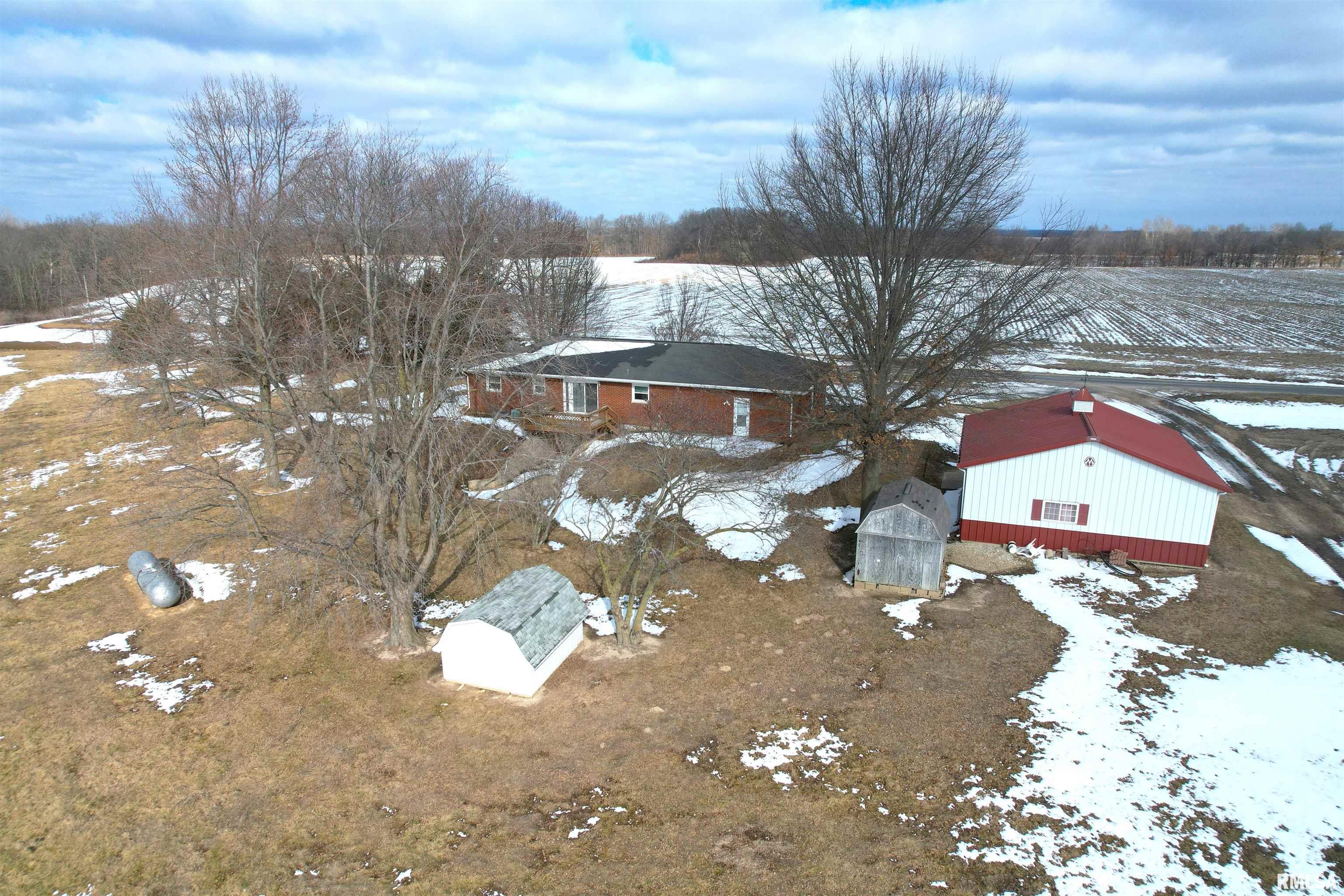 279 Athensville Road Roodhouse, IL 62082 - Photo 7 of 47