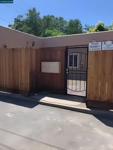 $1,095 | 416 1/2 North School Street, Unit 3, Lodi, CA 95240