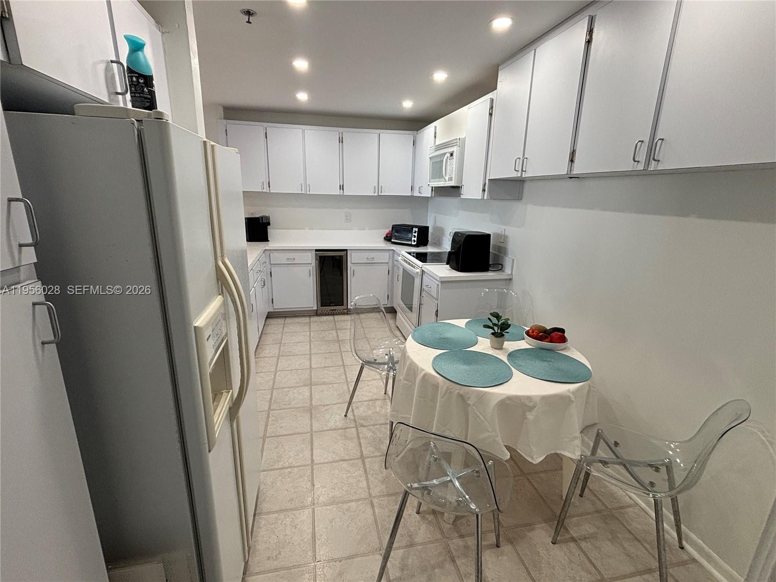 251 Crandon Boulevard, Unit 704 Key Biscayne, FL 33149 - Photo 16 of 32