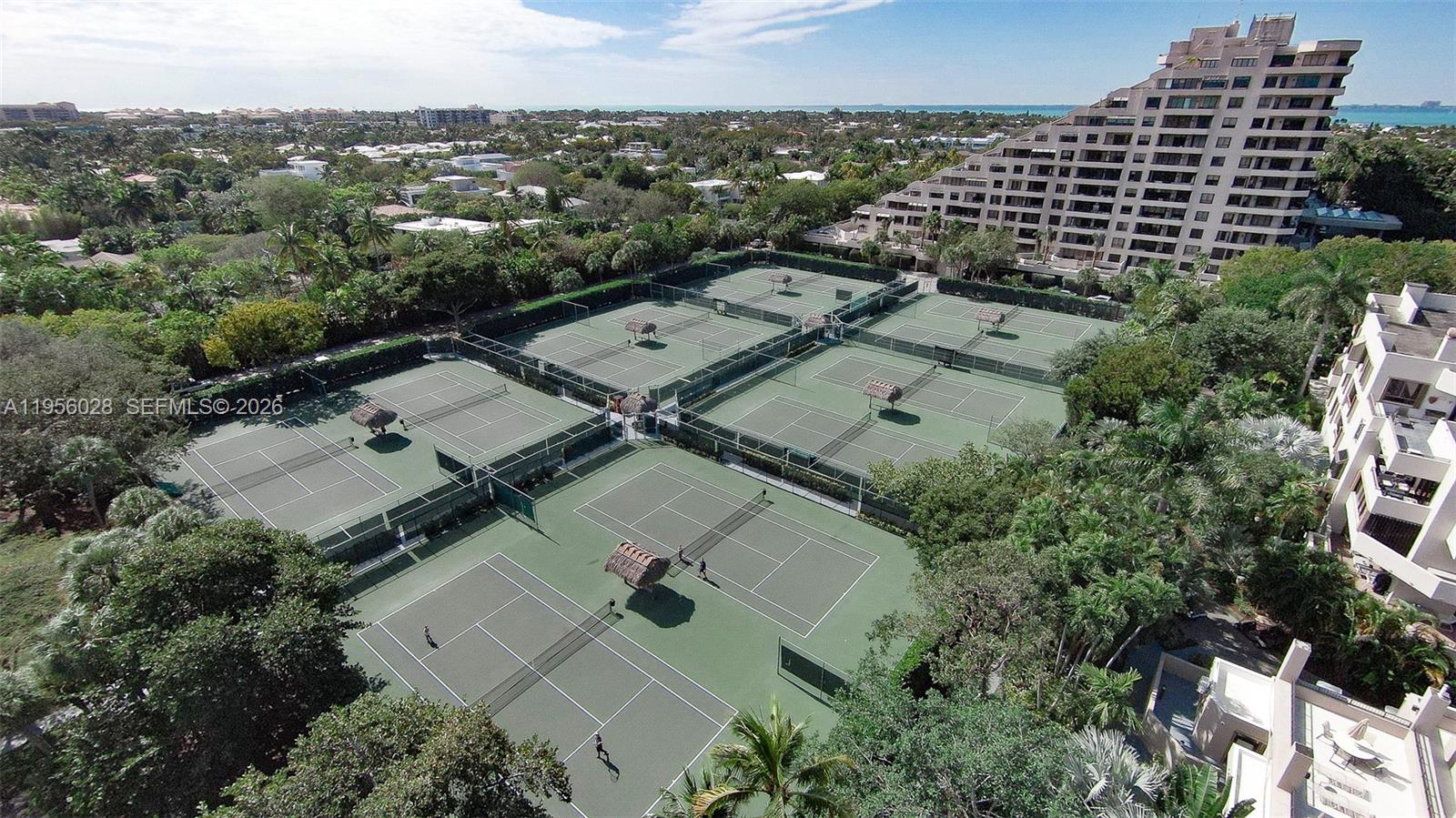 251 Crandon Boulevard, Unit 704 Key Biscayne, FL 33149 - Photo 19 of 32