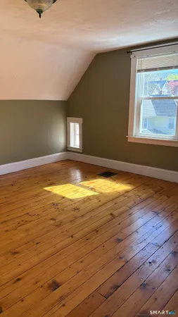$1,800 | 130 Platt Avenue, Norwich, CT 06360