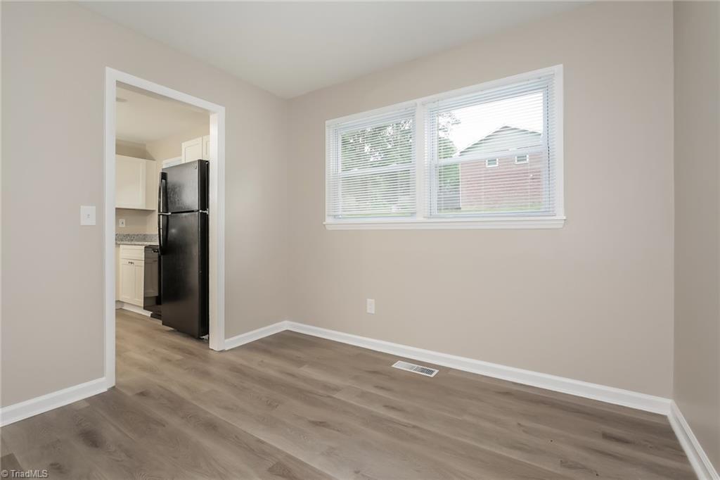 511 Foxcroft Drive, Unit 511 Winston-Salem, NC 27103 - Photo 5 of 17