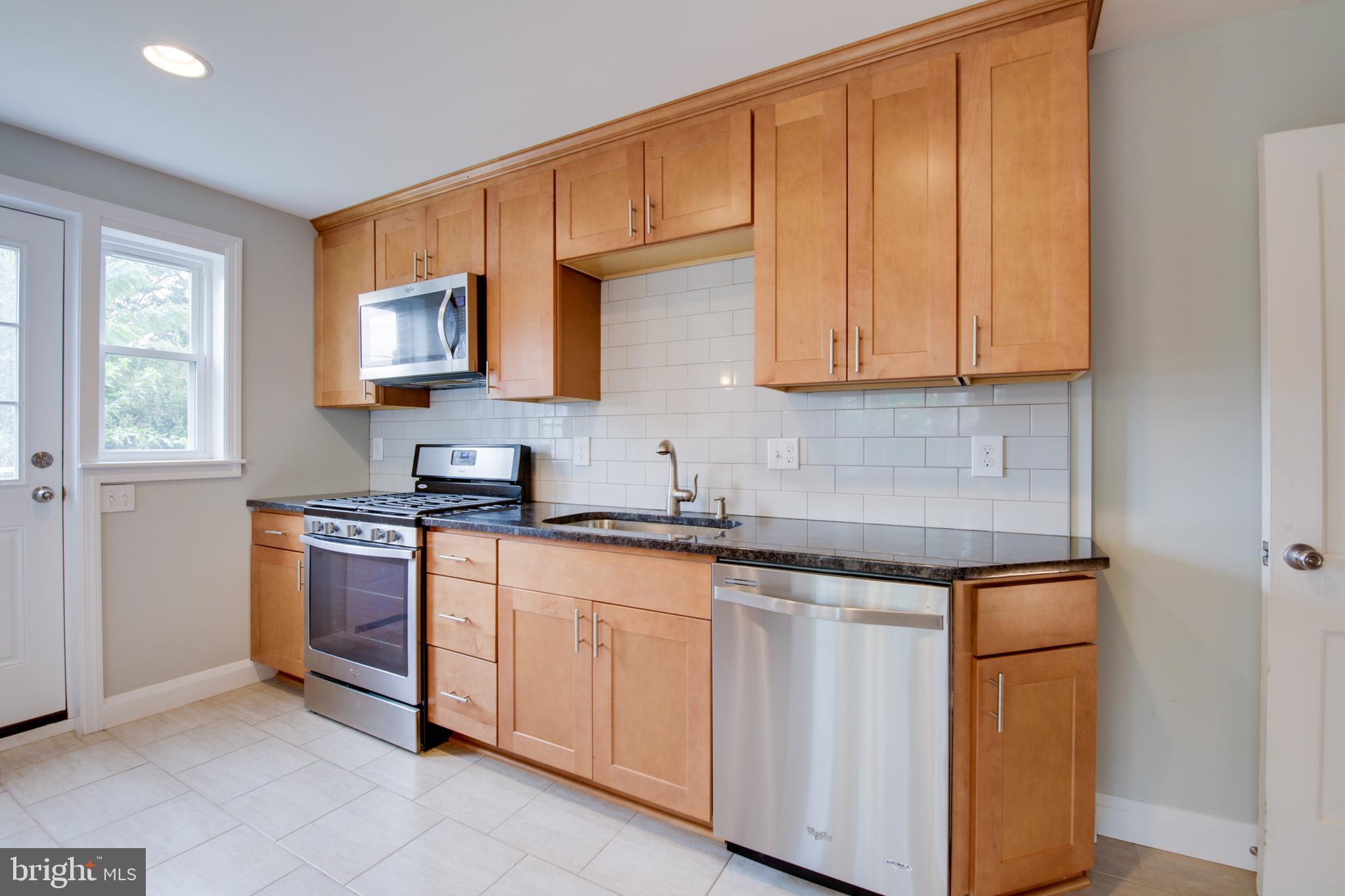 8435 Pleasant Plains Road Towson, MD 21286 - Photo 18 of 32