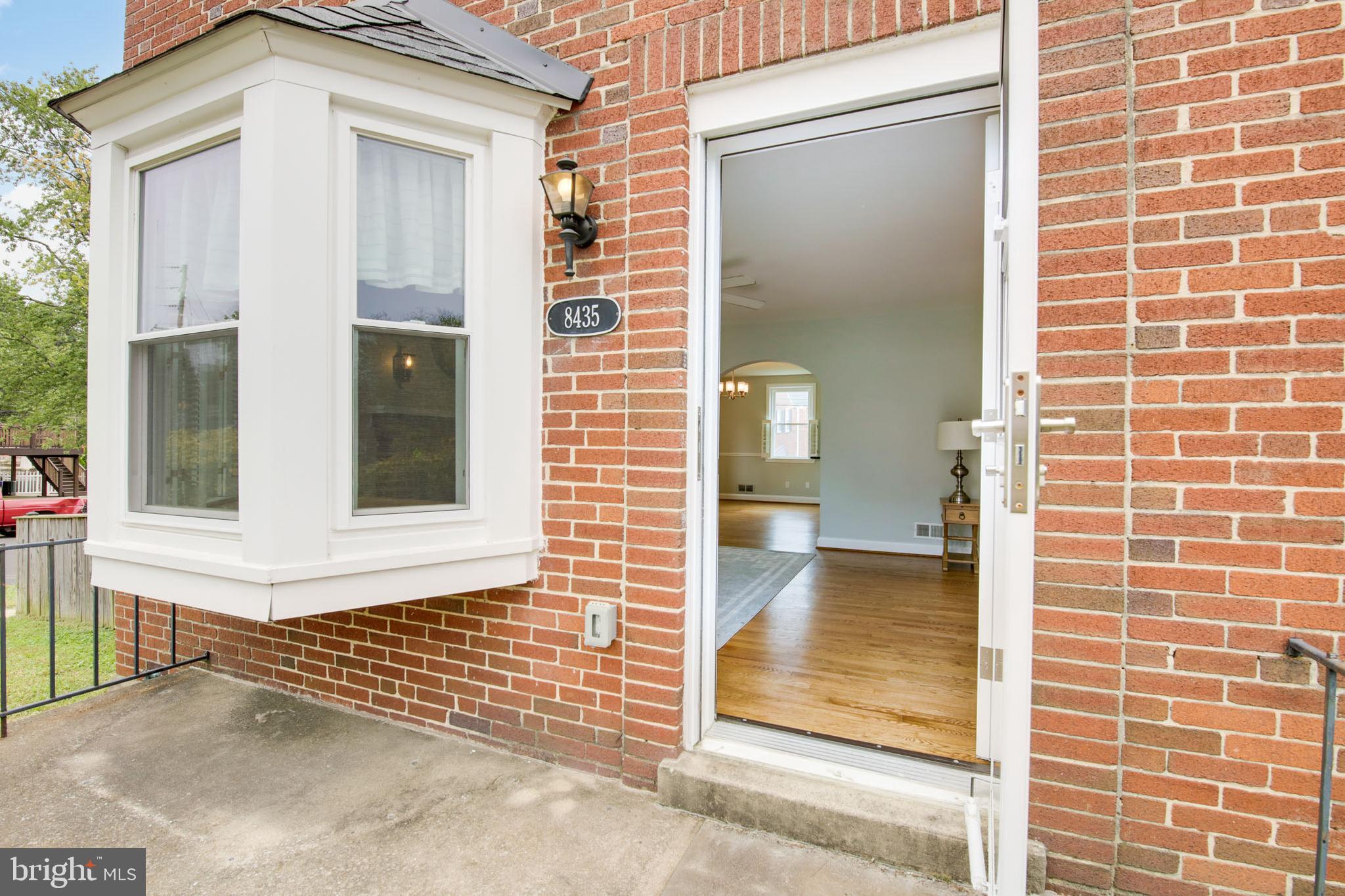 8435 Pleasant Plains Road Towson, MD 21286 - Photo 5 of 32