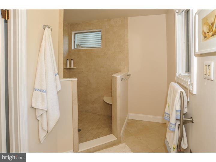 1372 Bartlett Road Wayne, PA 19087 - Photo 15 of 25 Master Bathroom