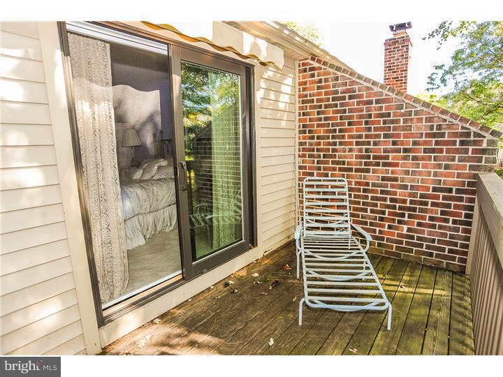 1372 Bartlett Road Wayne, PA 19087 - Photo 16 of 25 Deck
