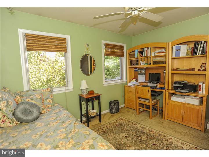 1372 Bartlett Road Wayne, PA 19087 - Photo 18 of 25 Bedroom 3