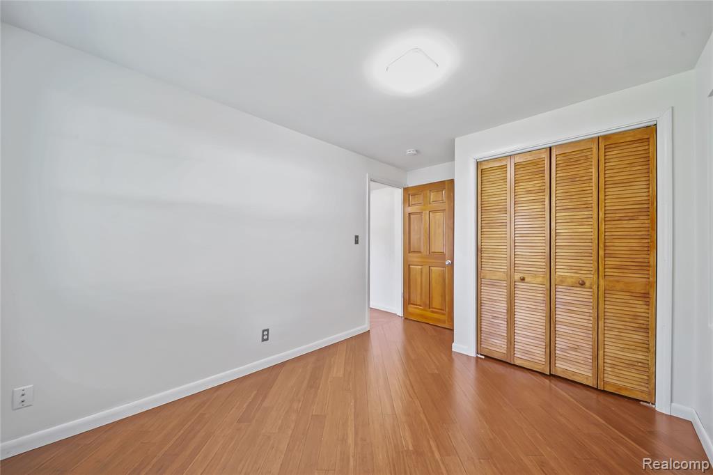 3257 St Clair Drive Rochester, MI 48309 - Photo 12 of 43