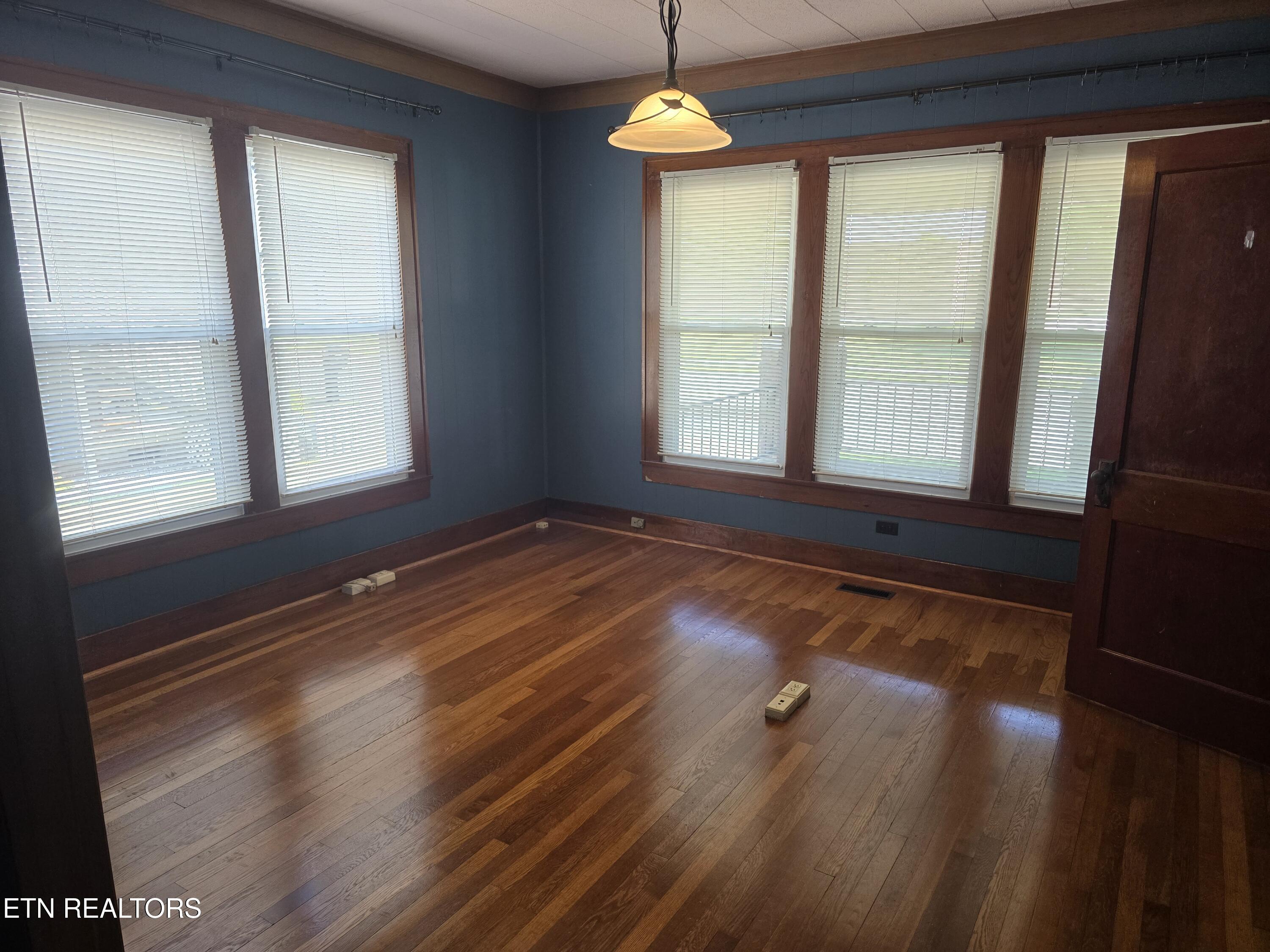 509 High Street Sevierville, TN 37862 - Photo 19 of 46 room #1