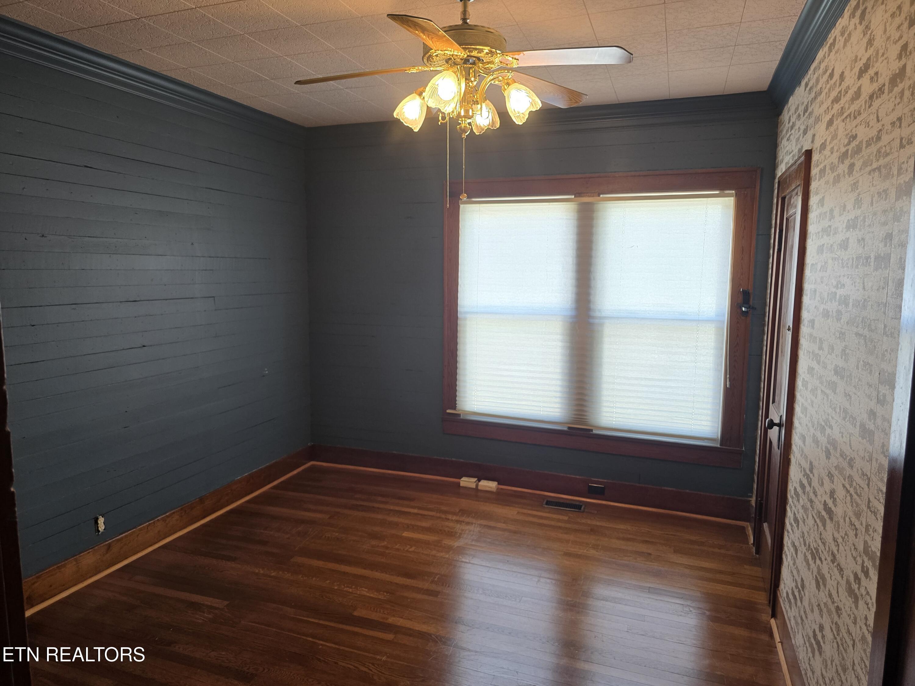 509 High Street Sevierville, TN 37862 - Photo 24 of 46 room #2